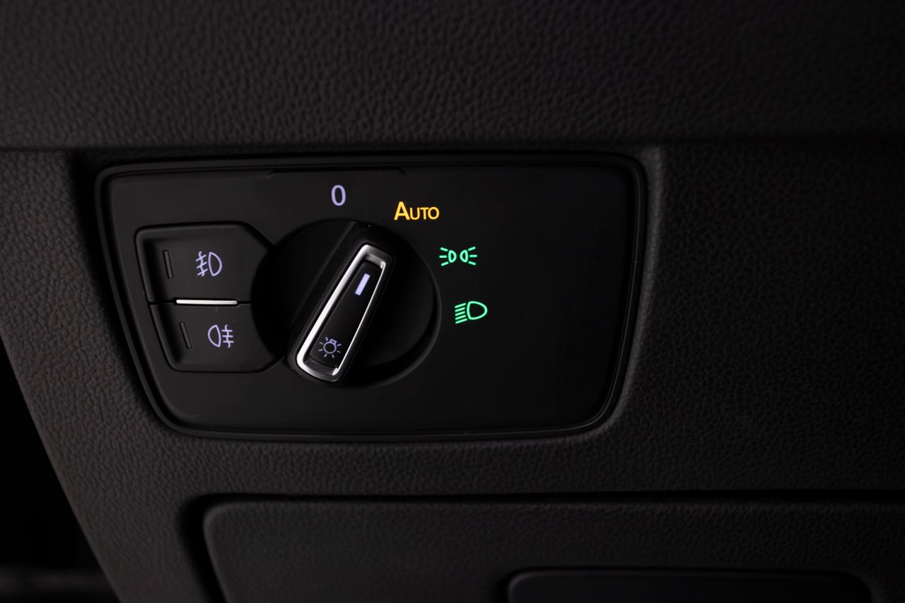 Volkswagen Passat 2.0 TDI 150 cv DSG EXECUTIVE  - Foto 29