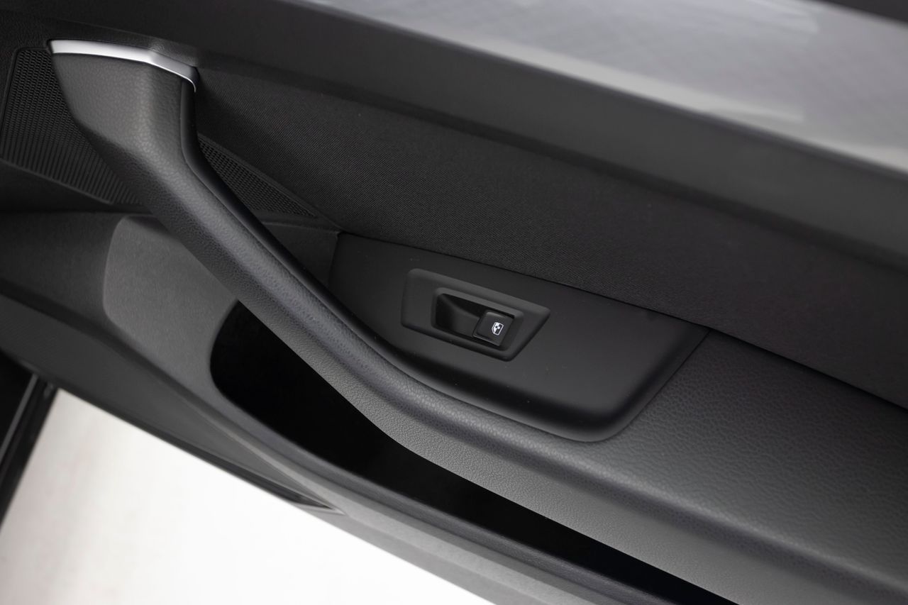 Volkswagen Passat 2.0 TDI 150 cv DSG EXECUTIVE  - Foto 21