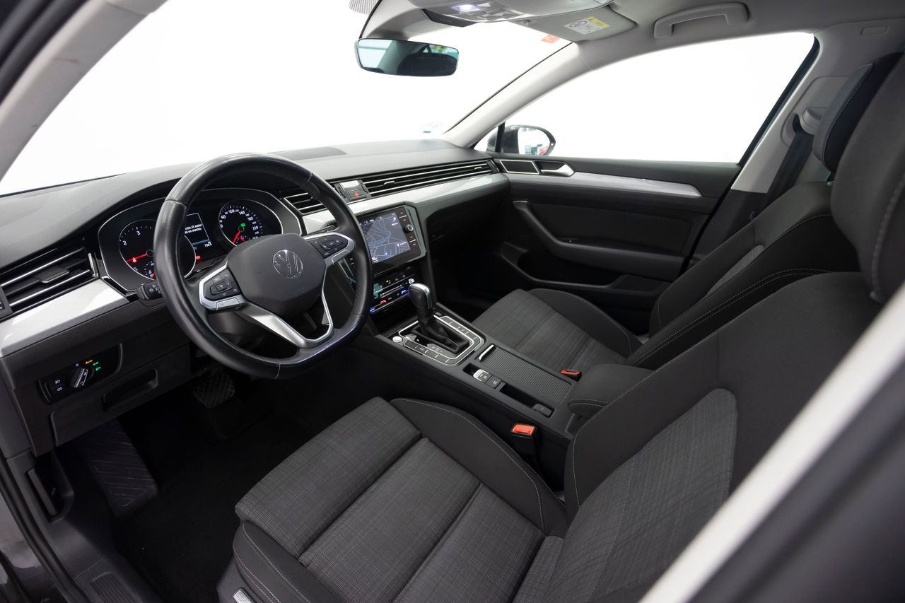 Volkswagen Passat 2.0 TDI 150 cv DSG EXECUTIVE  - Foto 27