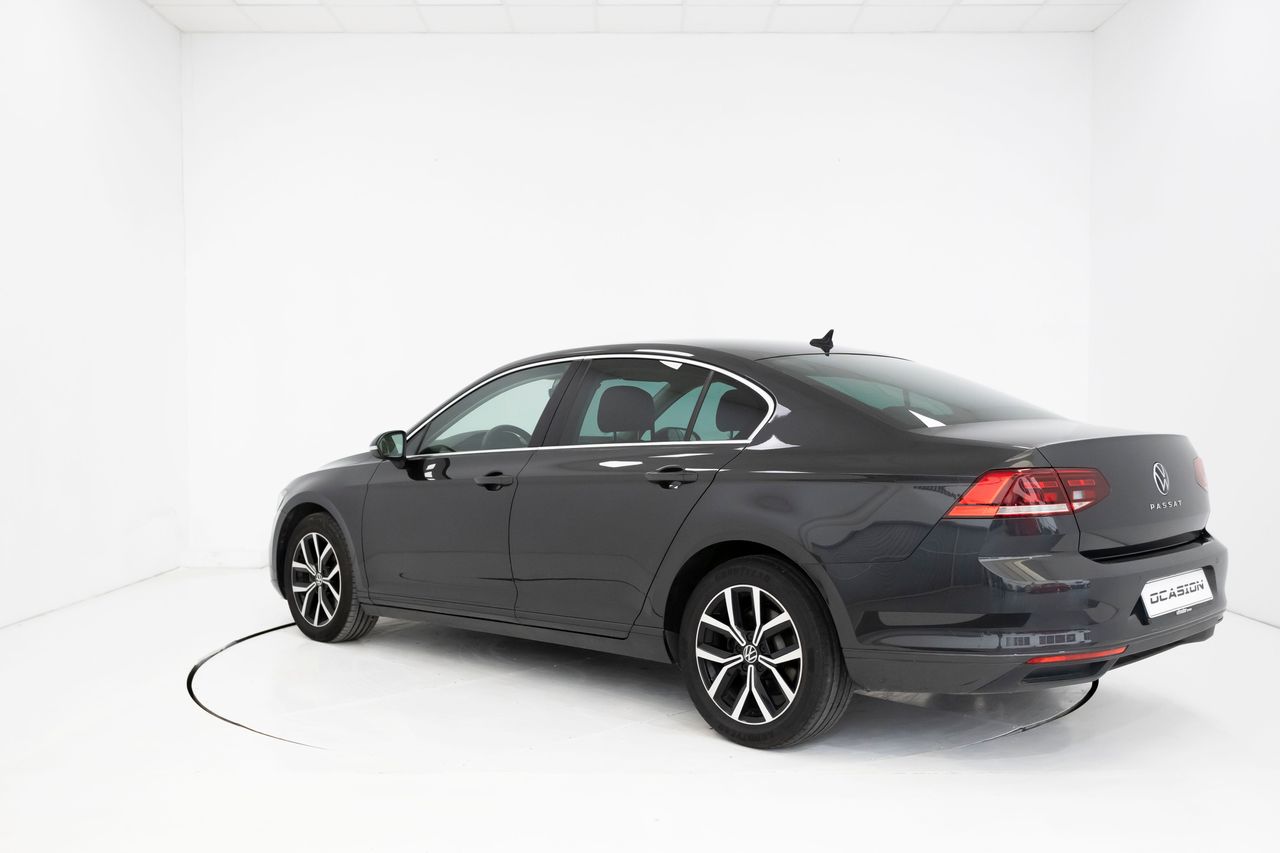 Volkswagen Passat 2.0 TDI 150 cv DSG EXECUTIVE  - Foto 62
