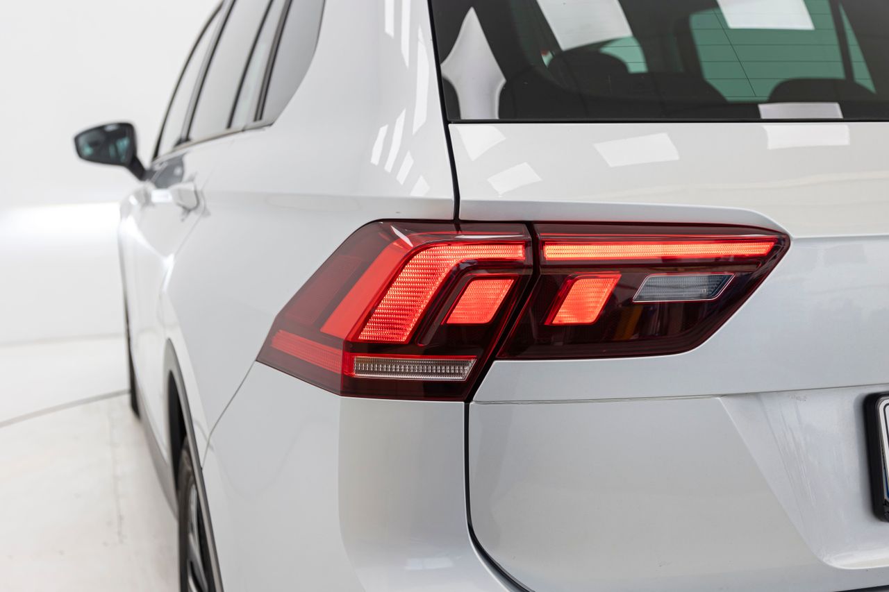 Volkswagen Tiguan LIFE 2.0 TDI 150 cv AT7 E6D  - Foto 51