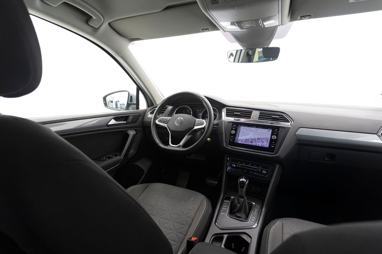 Volkswagen Tiguan LIFE 2.0 TDI 150 cv AT7 E6D  - Foto 17