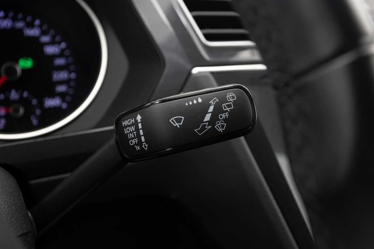 Volkswagen Tiguan LIFE 2.0 TDI 150 cv AT7 E6D  - Foto 31