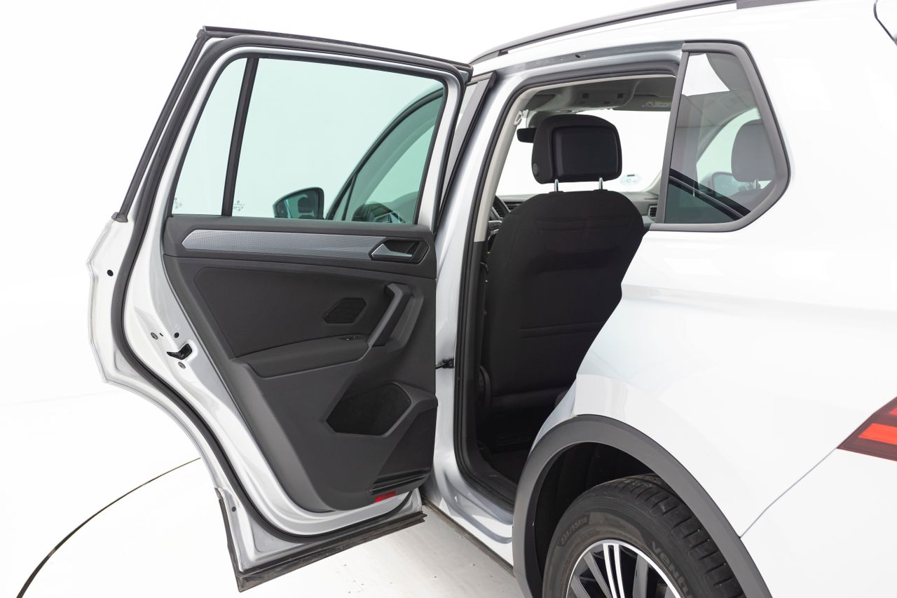 Volkswagen Tiguan LIFE 2.0 TDI 150 cv AT7 E6D  - Foto 13