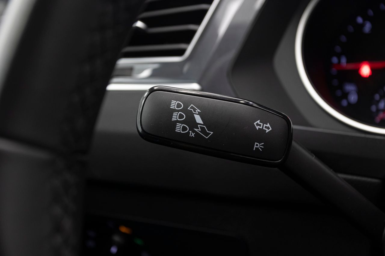 Volkswagen Tiguan LIFE 2.0 TDI 150 cv AT7 E6D  - Foto 32