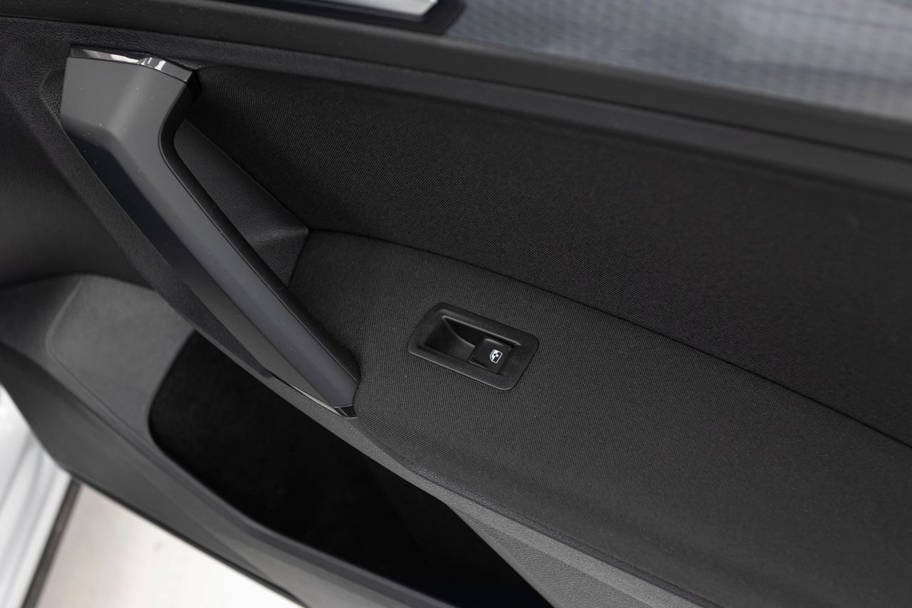 Volkswagen Tiguan LIFE 2.0 TDI 150 cv AT7 E6D  - Foto 21