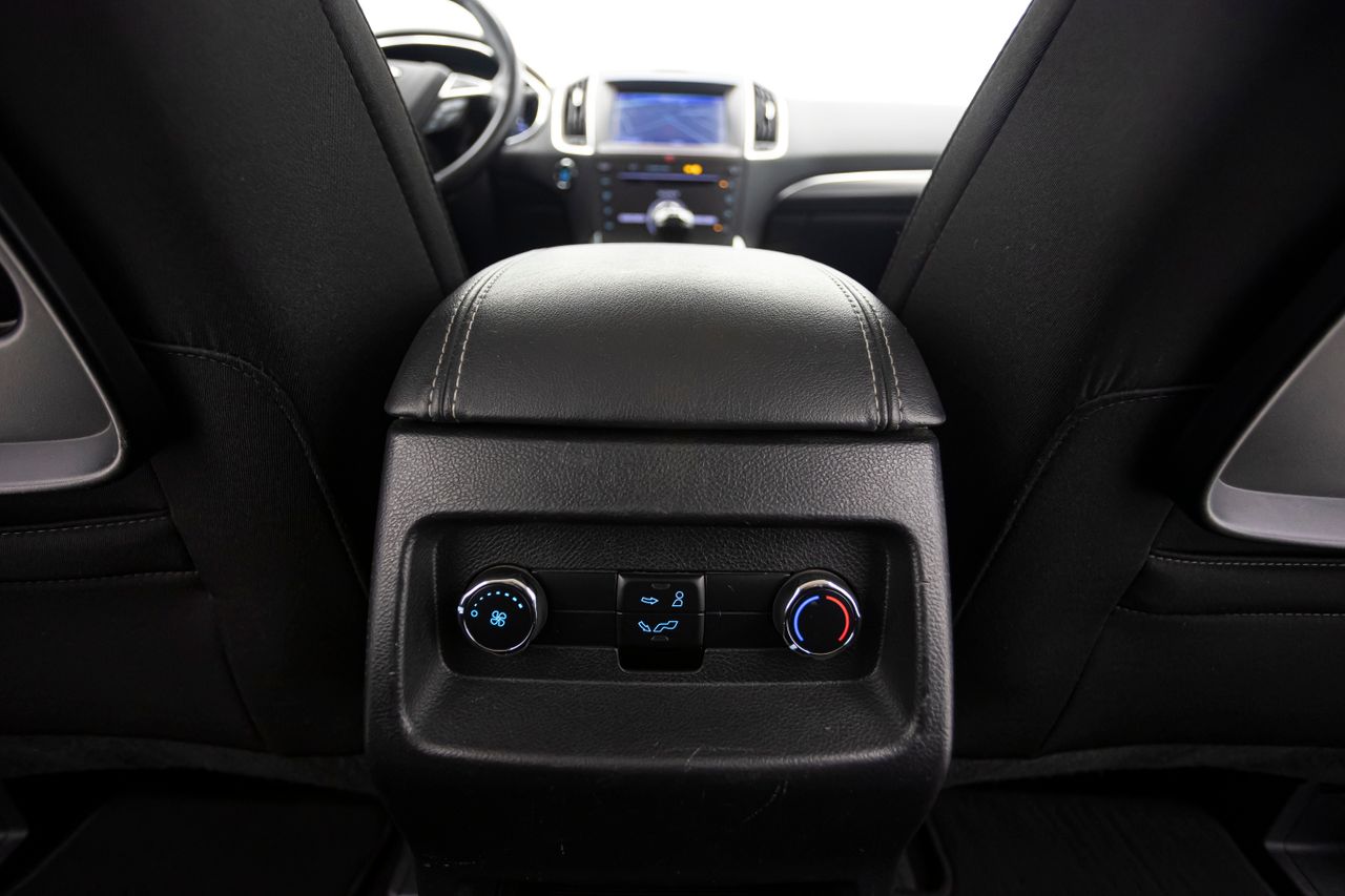 Ford S Max TITANIUM 2.0 ECOBLUE 150 cv MT6 E6DT  - Foto 21