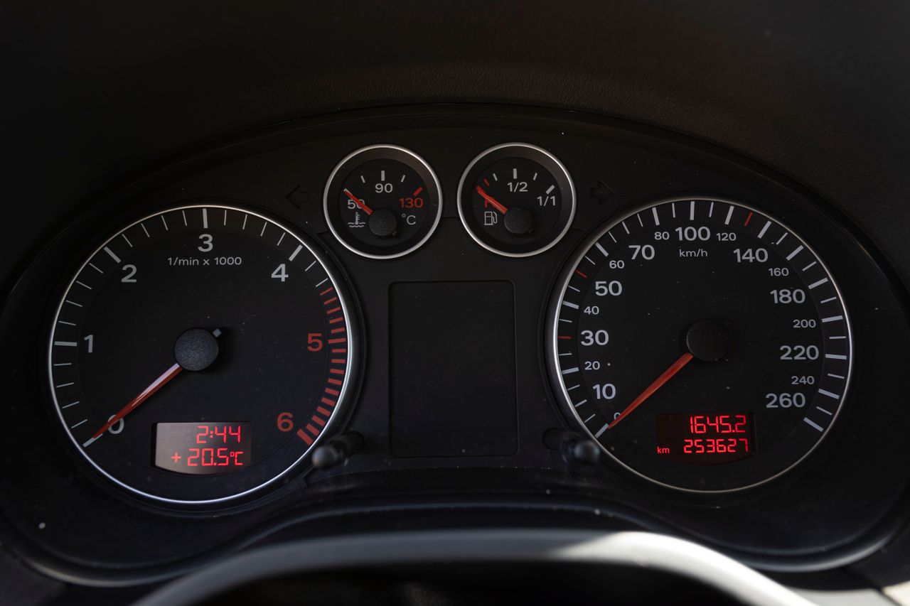 Audi A3 2.0 TDI 140 CV 3P  - Foto 4