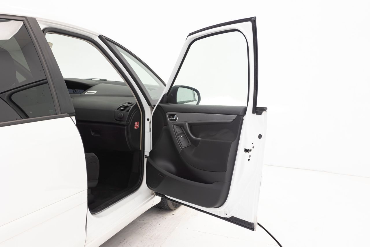Citroën Grand C4 Picasso 1.6 VTi 120CV  - Foto 18