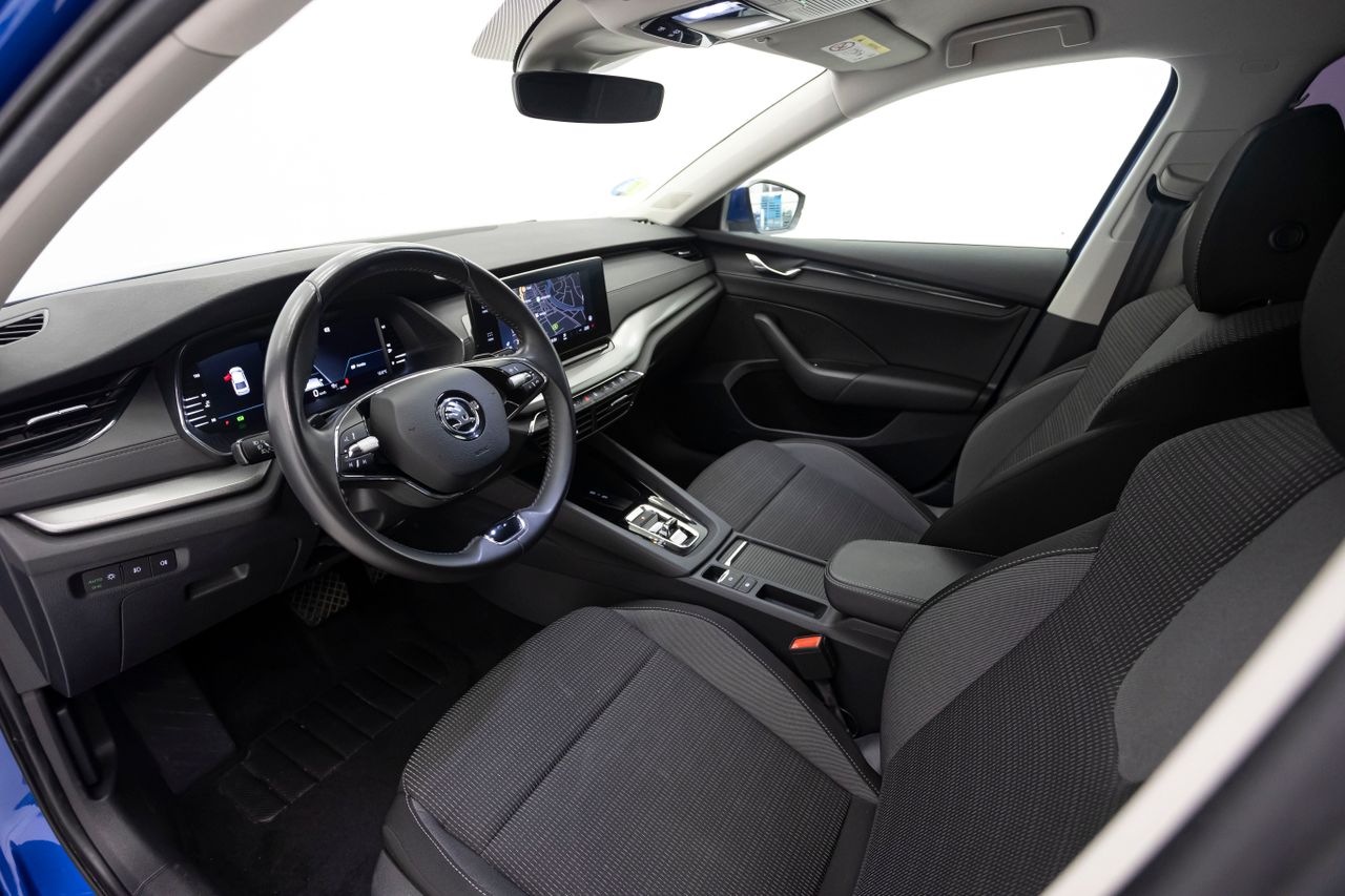 Skoda Octavia BERLINA AMBITION 1.5 E-Tec TSI 150 cv AT7 E6D  - Foto 28