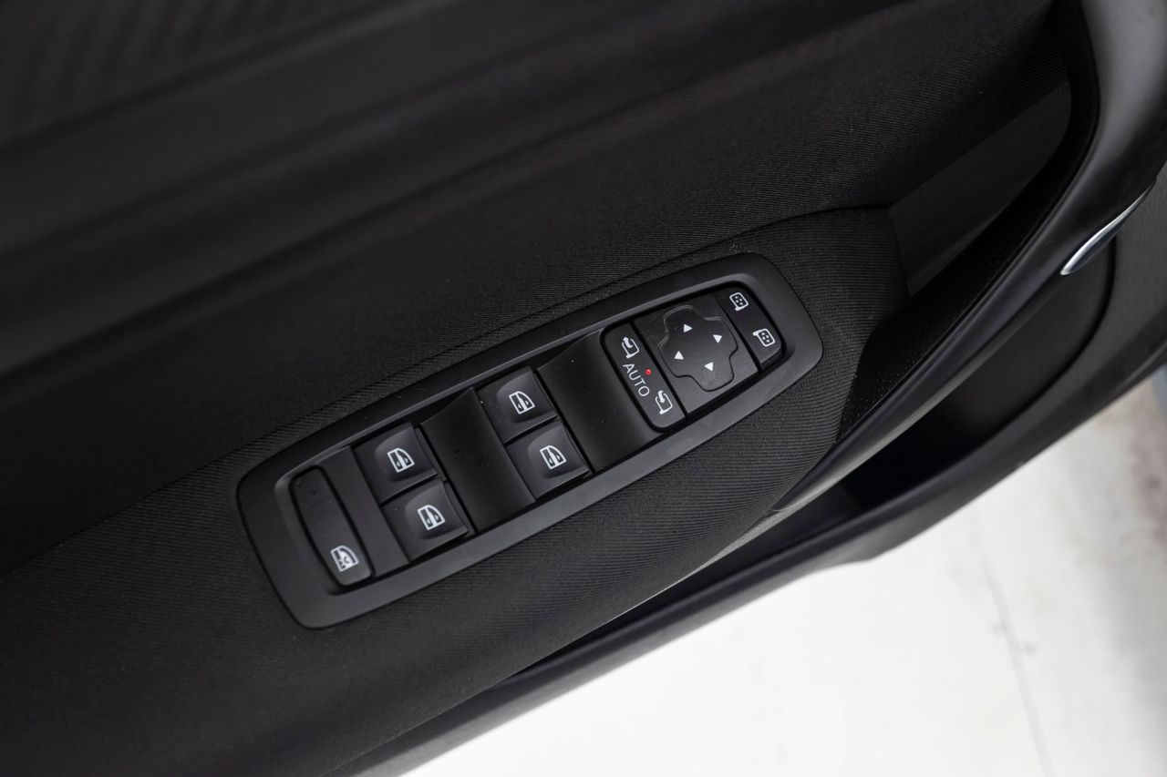 Renault Megane GRAND TOUR 1.3 TCE 115 cv  - Foto 25