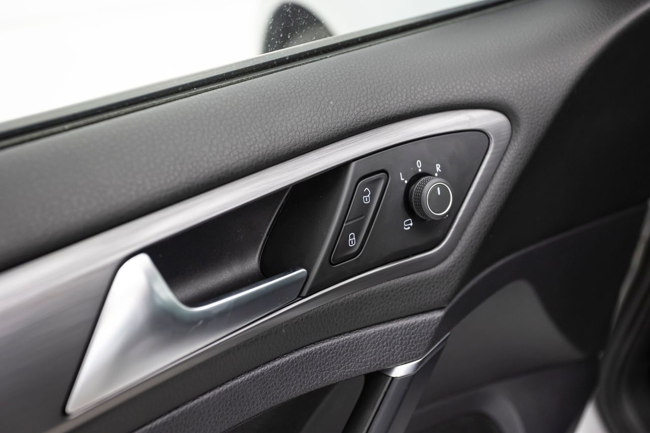 Volkswagen Golf BLUEMOTION 1.5 TSI 131 cv  - Foto 28