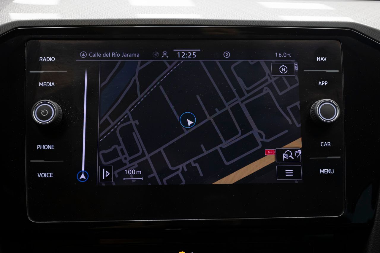 Volkswagen Passat VARIANT EXECUTIVE 2.0 TDI 122 cv  - Foto 8