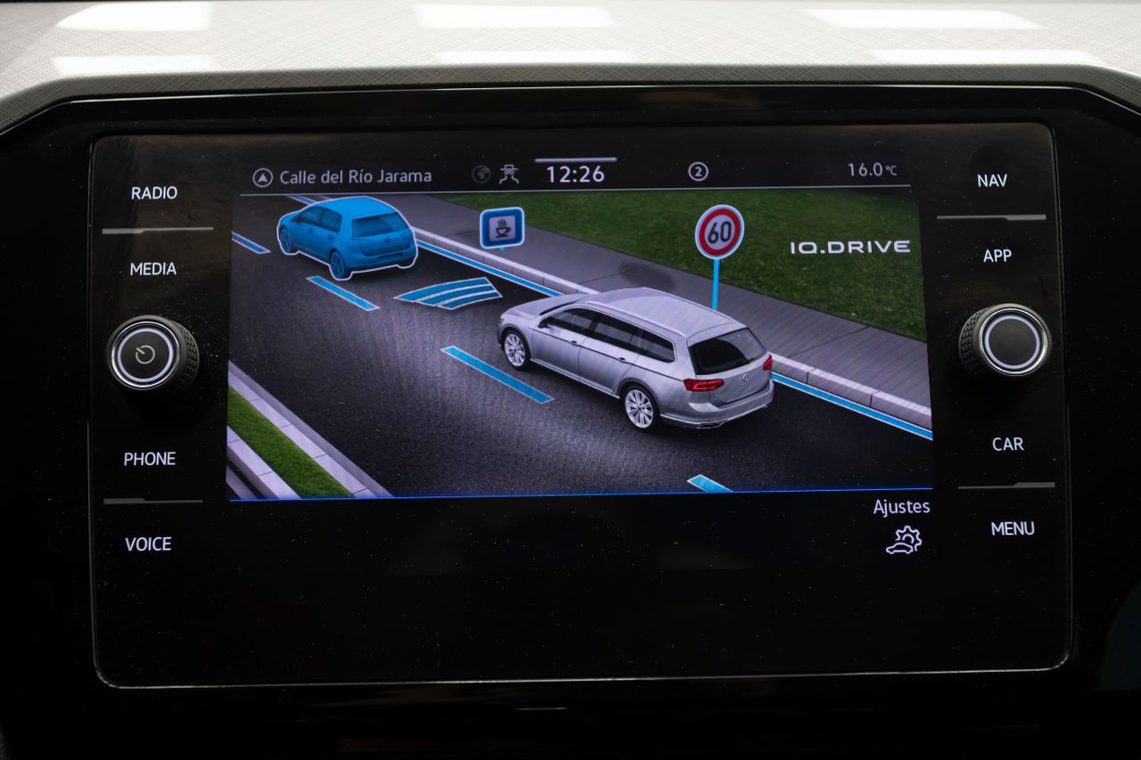 Volkswagen Passat VARIANT EXECUTIVE 2.0 TDI 122 cv  - Foto 7