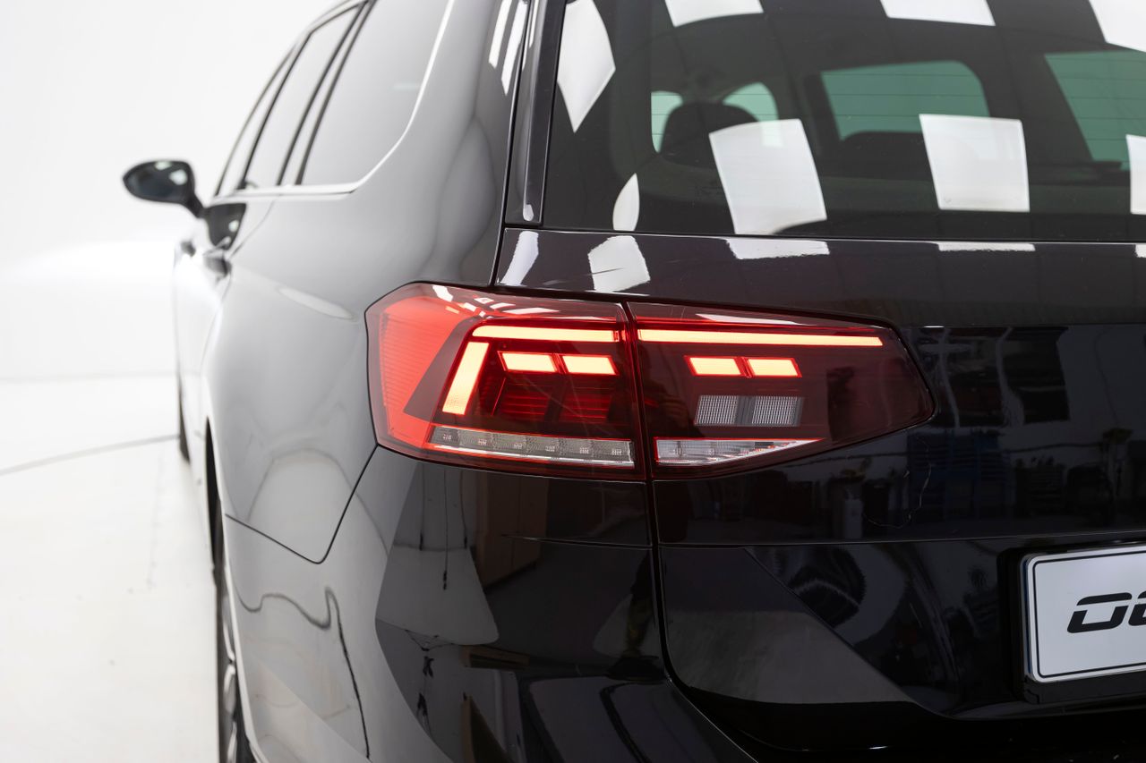 Volkswagen Passat VARIANT EXECUTIVE 2.0 TDI 122 cv  - Foto 53
