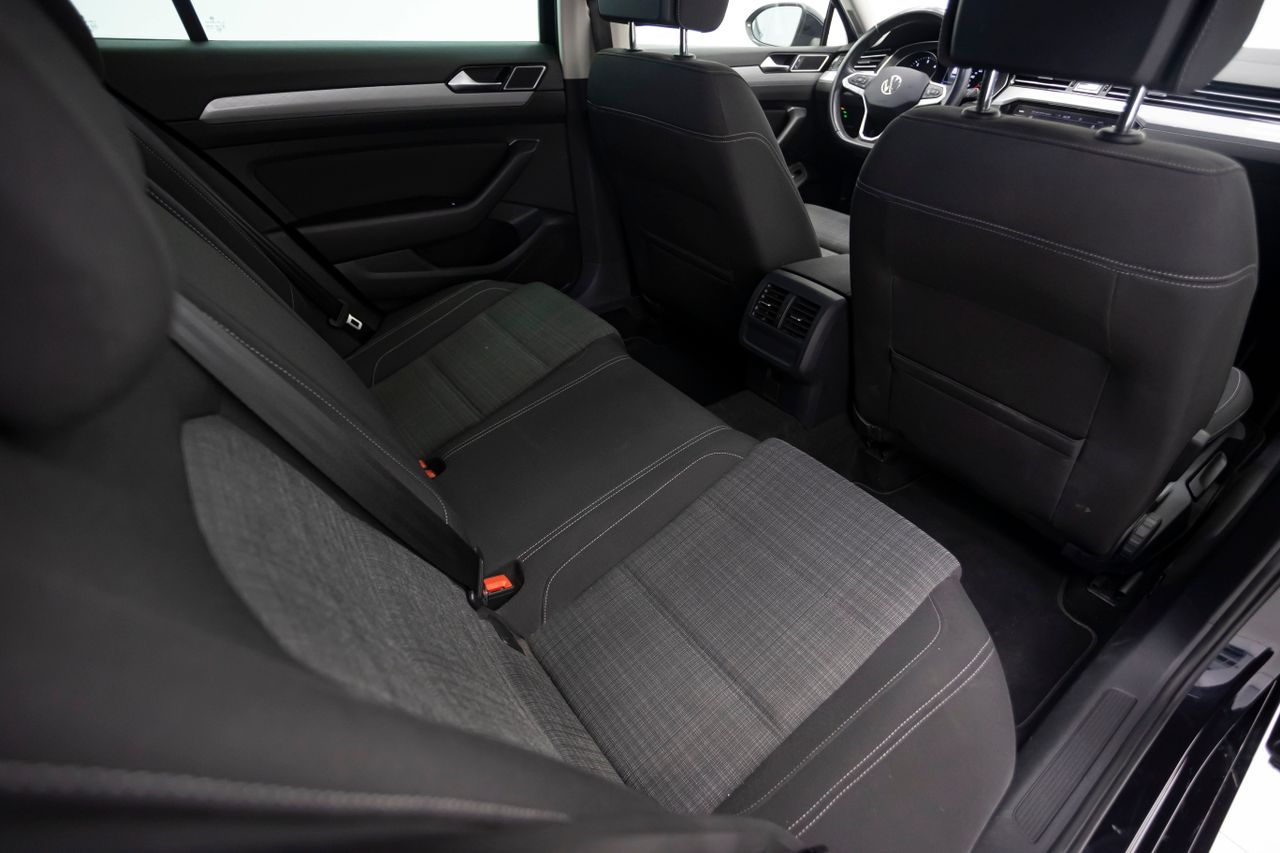 Volkswagen Passat VARIANT EXECUTIVE 2.0 TDI 122 cv  - Foto 17