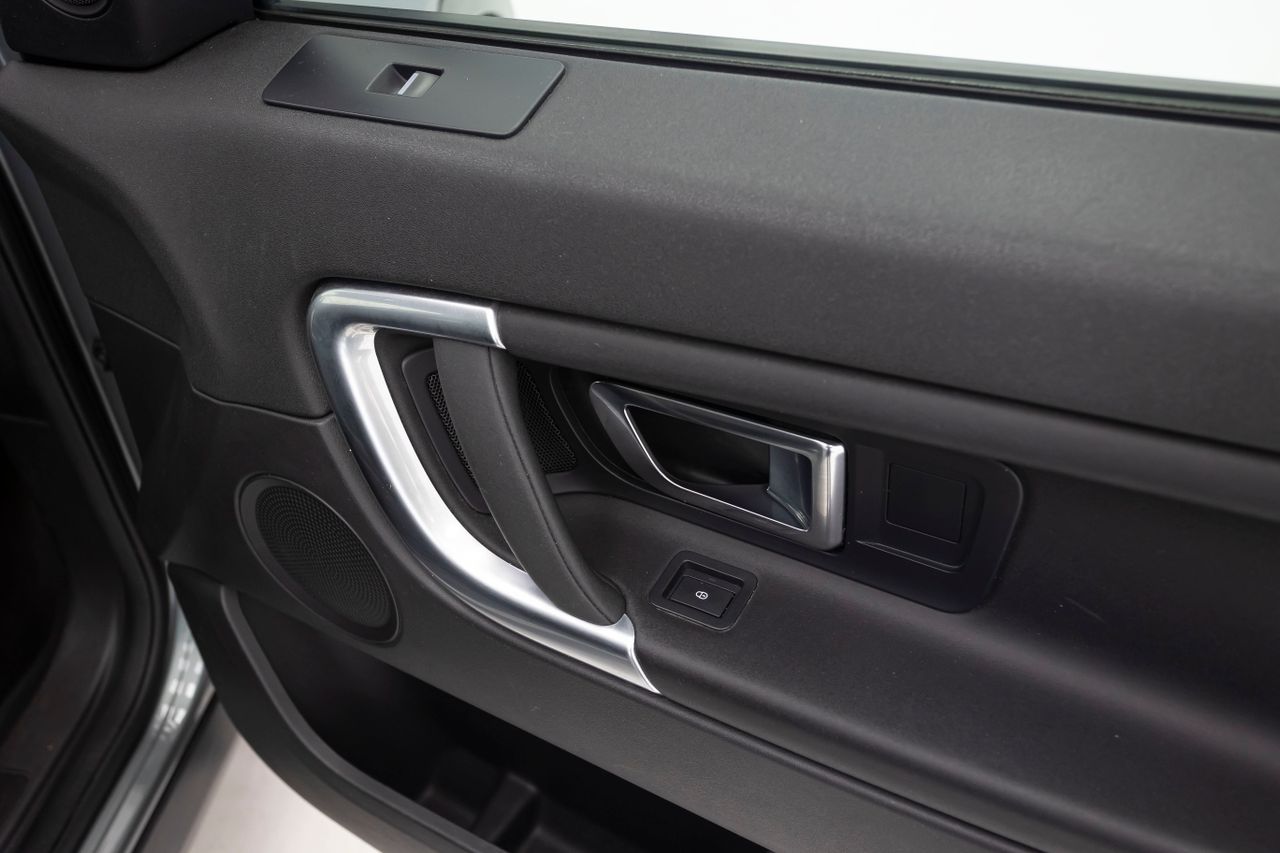 Land-Rover Discovery Sport LIMITED EDITION 2.0D 150 cv  - Foto 22