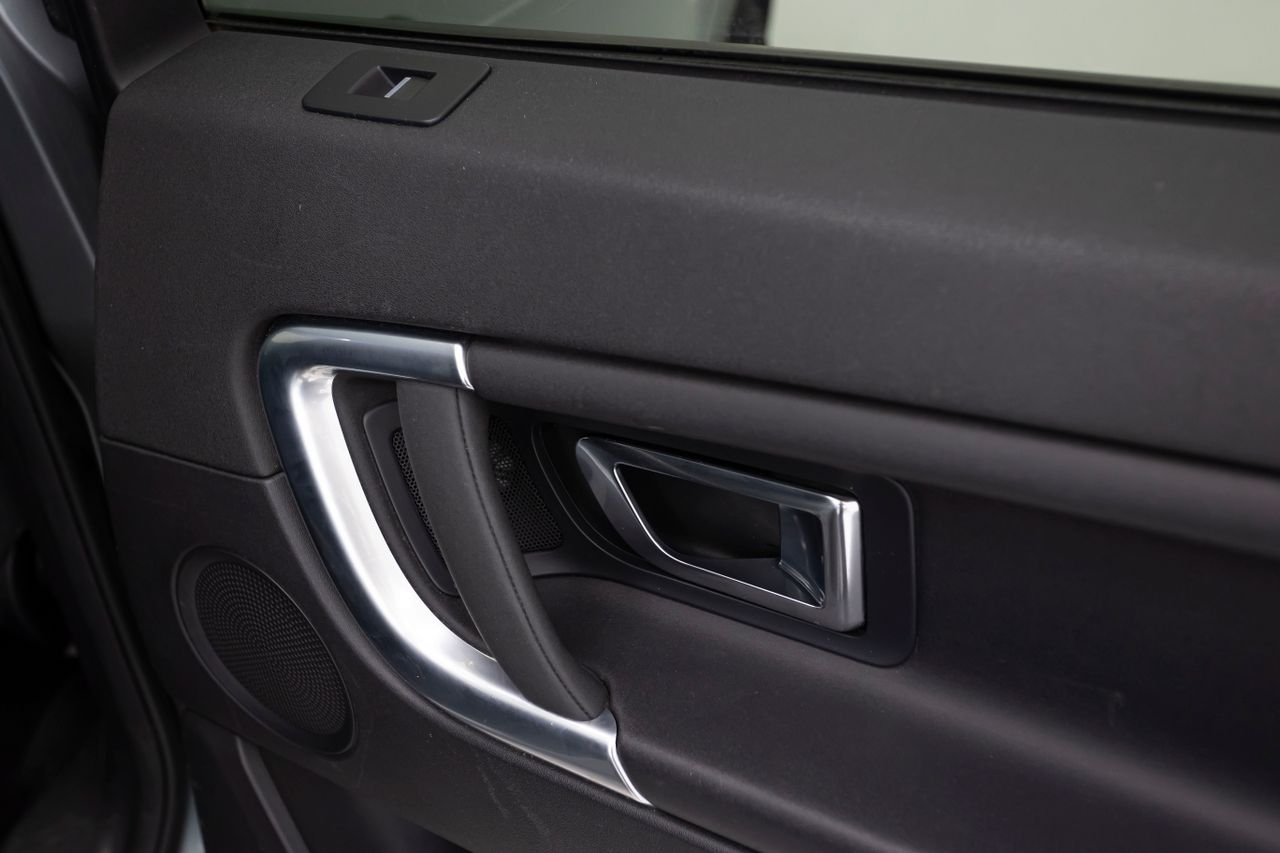 Land-Rover Discovery Sport LIMITED EDITION 2.0D 150 cv  - Foto 16