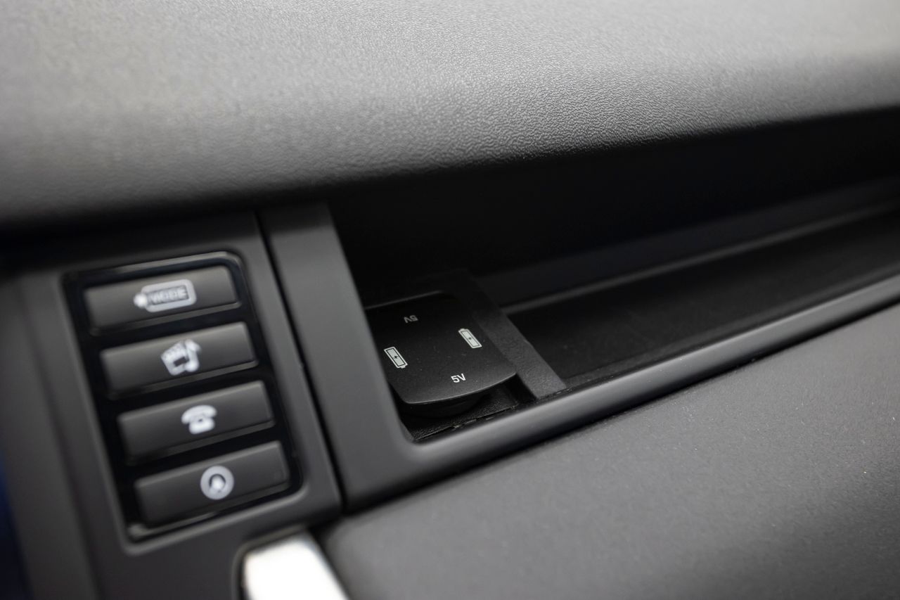 Land-Rover Discovery Sport LIMITED EDITION 2.0D 150 cv  - Foto 30