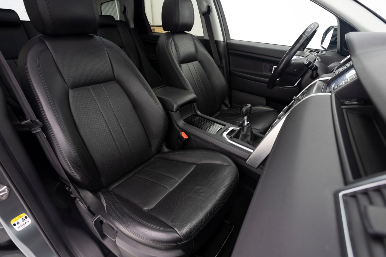 Land-Rover Discovery Sport LIMITED EDITION 2.0D 150 cv  - Foto 24