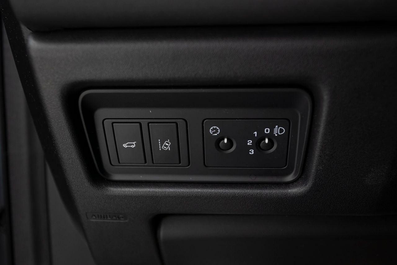 Land-Rover Discovery Sport LIMITED EDITION 2.0D 150 cv  - Foto 8