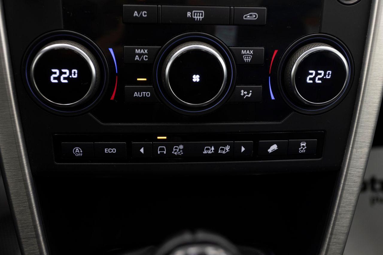 Land-Rover Discovery Sport LIMITED EDITION 2.0D 150 cv  - Foto 9