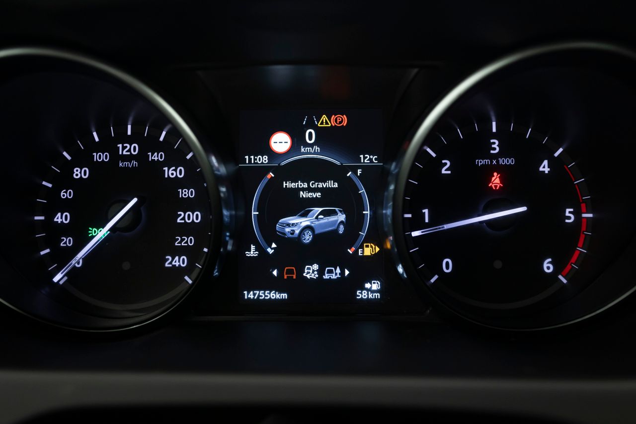 Land-Rover Discovery Sport LIMITED EDITION 2.0D 150 cv  - Foto 37