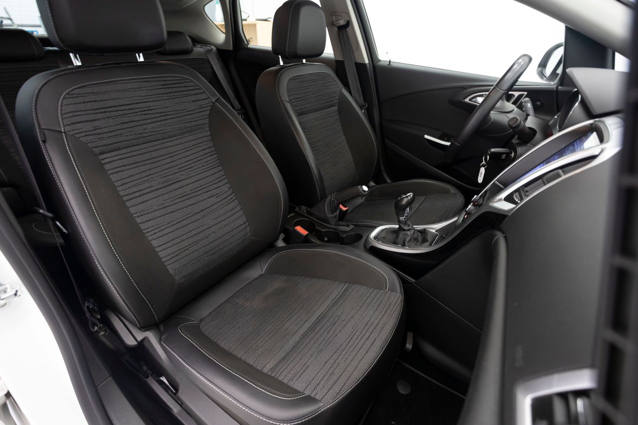 Opel Astra 1.6 D ECOFLEX 110 cv  - Foto 23