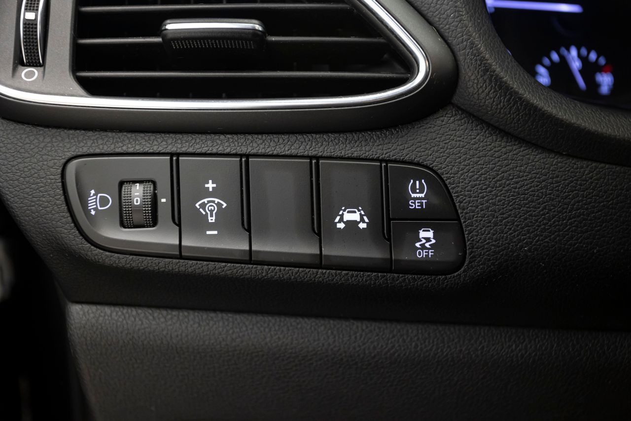 Hyundai i30 KLASS 1.6 CRDI 95 cv MT6 E6DT  - Foto 9