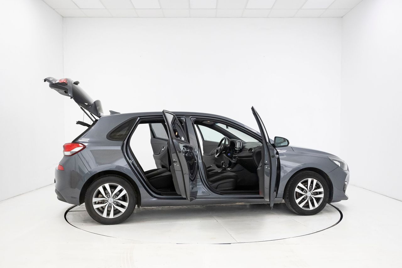 Hyundai i30 KLASS 1.6 CRDI 95 cv MT6 E6DT  - Foto 12