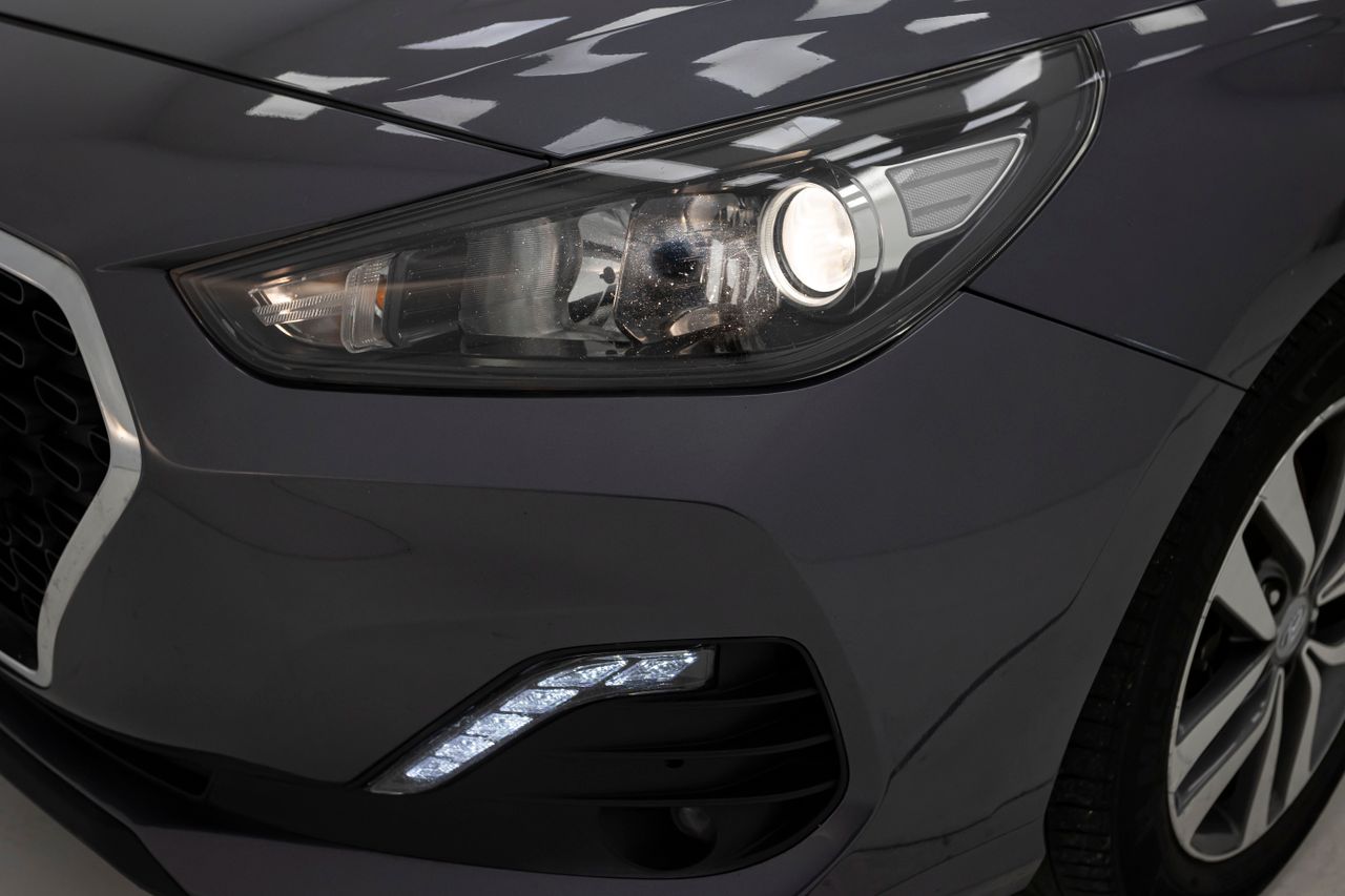 Hyundai i30 KLASS 1.6 CRDI 95 cv MT6 E6DT  - Foto 38