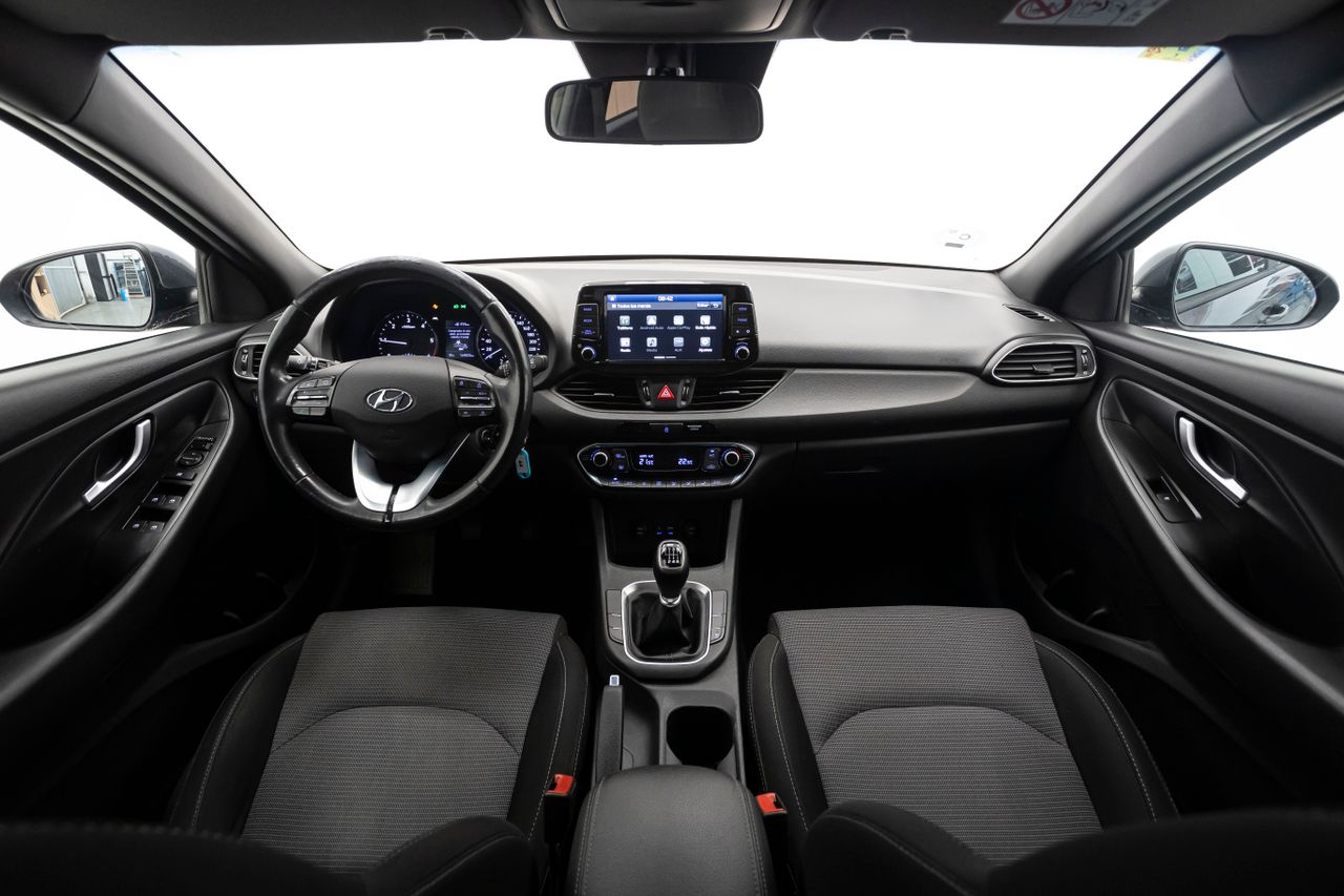 Hyundai i30 KLASS 1.6 CRDI 95 cv MT6 E6DT  - Foto 4