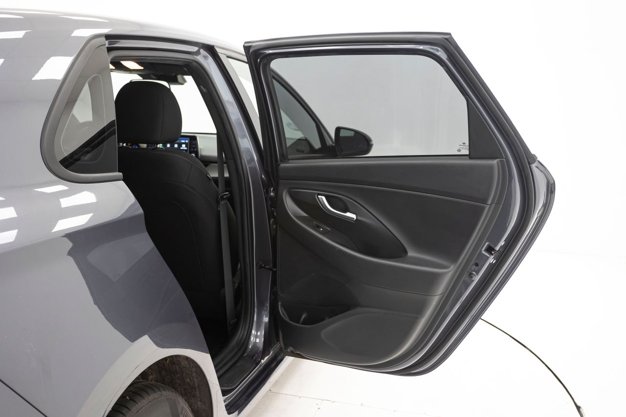 Hyundai i30 KLASS 1.6 CRDI 95 cv MT6 E6DT  - Foto 14