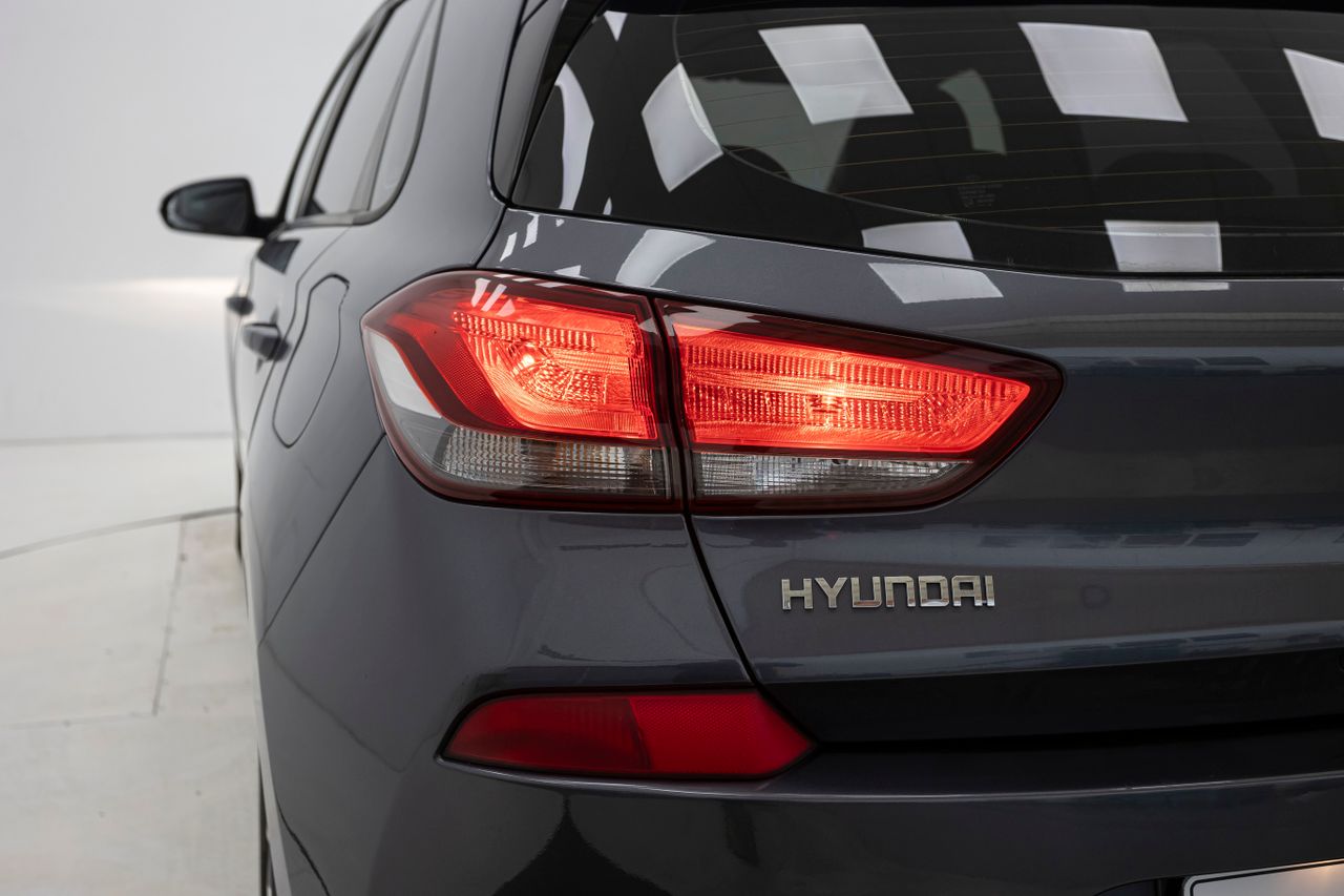 Hyundai i30 KLASS 1.6 CRDI 95 cv MT6 E6DT  - Foto 40