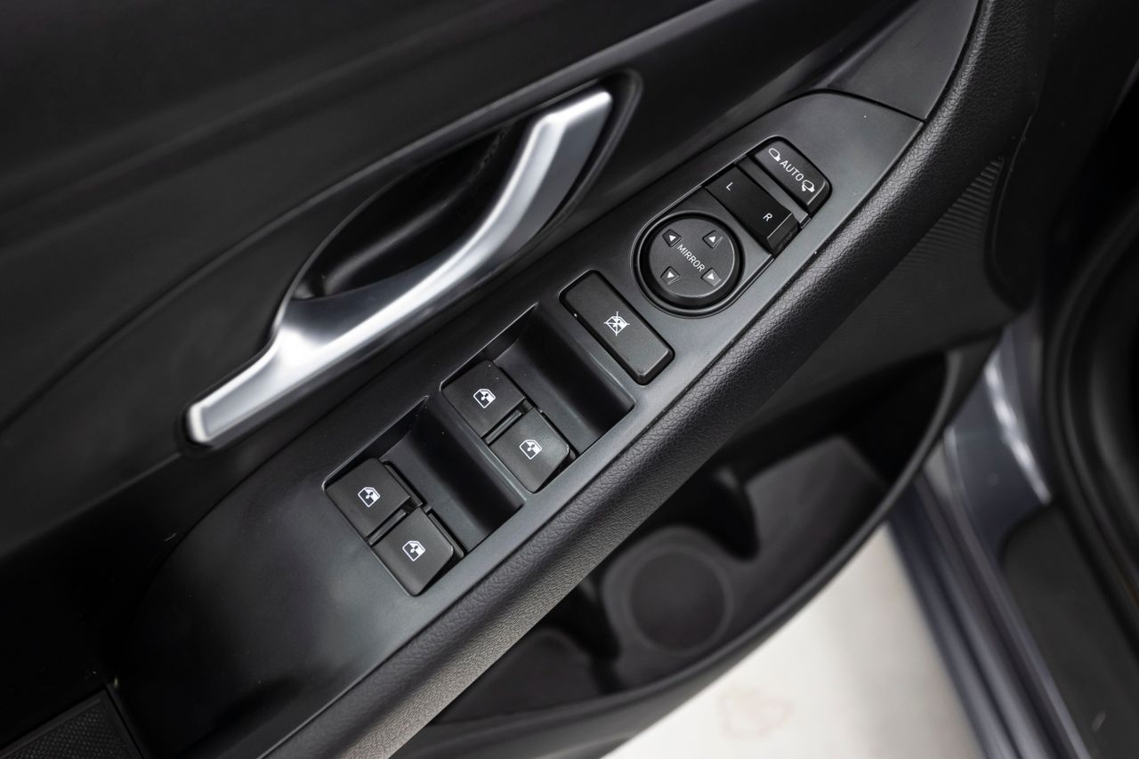 Hyundai i30 KLASS 1.6 CRDI 95 cv MT6 E6DT  - Foto 26