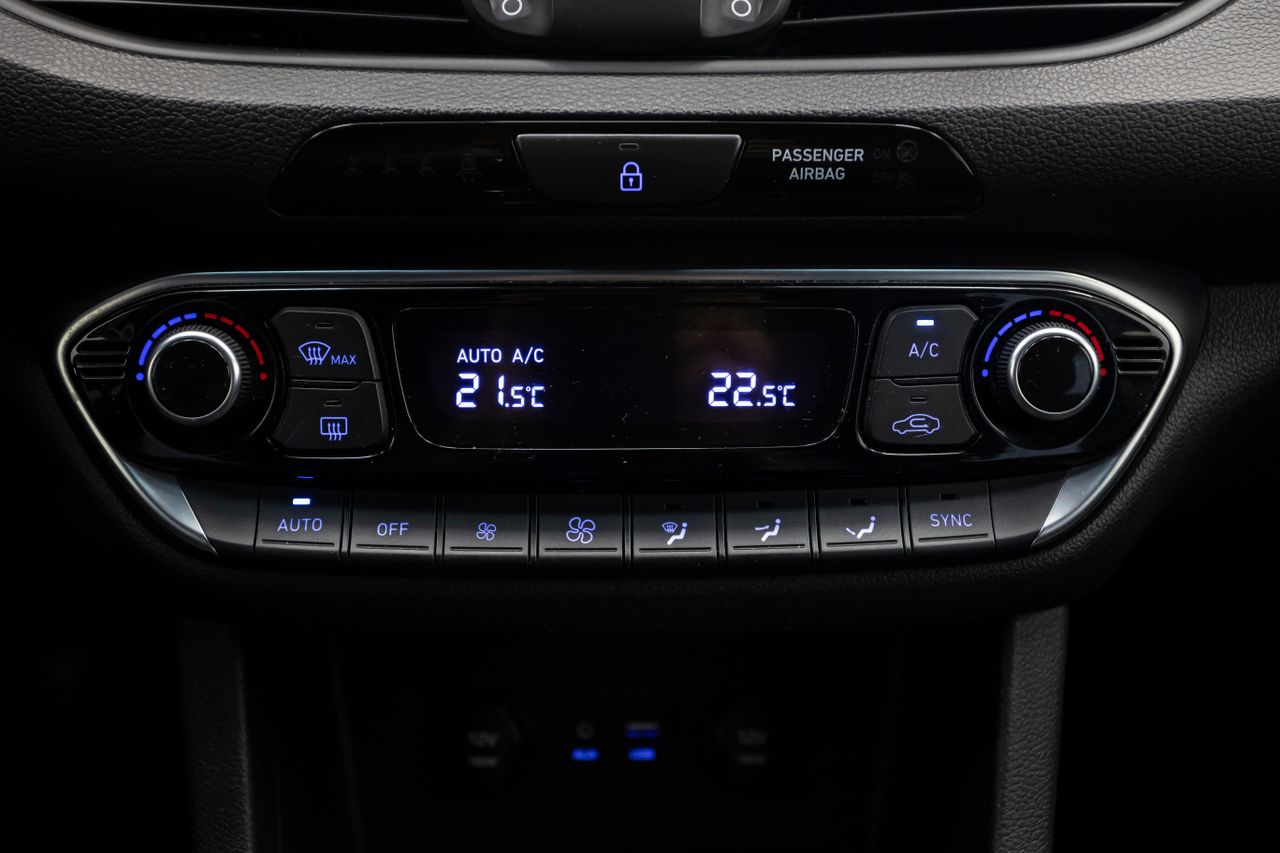 Hyundai i30 KLASS 1.6 CRDI 95 cv MT6 E6DT  - Foto 11