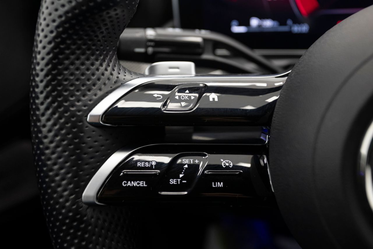 Mercedes Clase C 200 AMG LINE 204 cv  - Foto 37