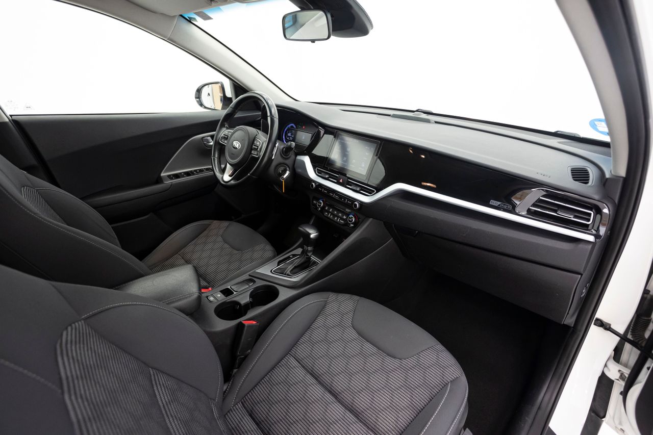 Kia Niro CONCEPT PLUG-IN HYBRID 1.6 141 cv AT6 E6D  - Foto 25
