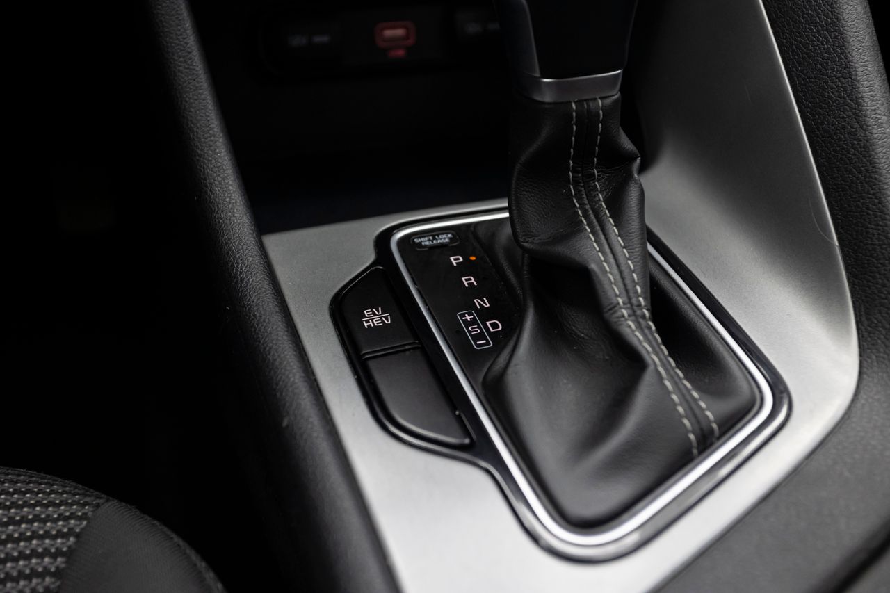 Kia Niro CONCEPT PLUG-IN HYBRID 1.6 141 cv AT6 E6D  - Foto 21