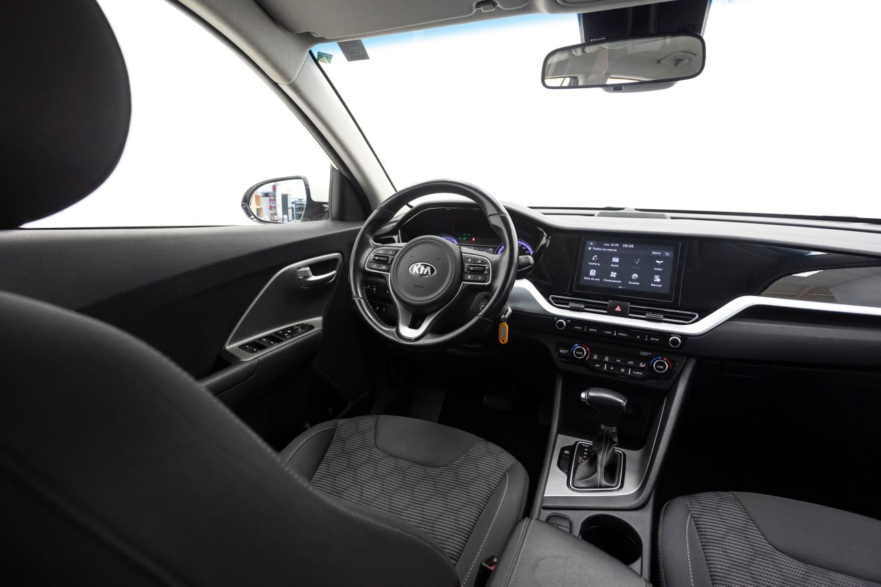 Kia Niro CONCEPT PLUG-IN HYBRID 1.6 141 cv AT6 E6D  - Foto 19