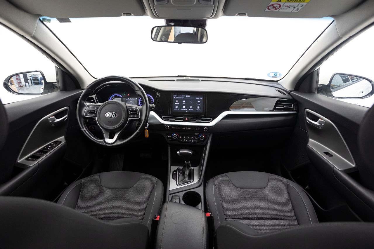 Kia Niro CONCEPT PLUG-IN HYBRID 1.6 141 cv AT6 E6D  - Foto 4