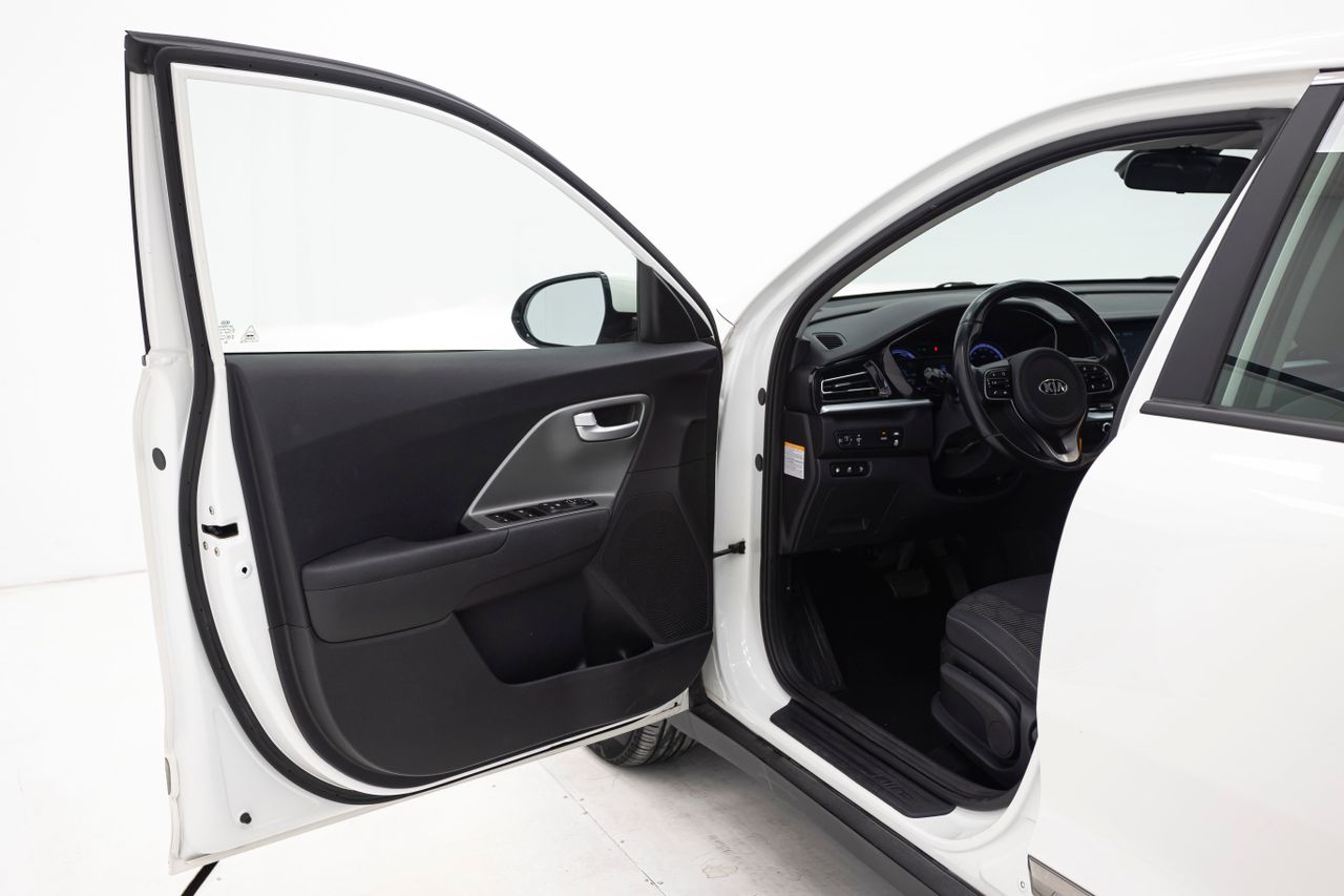 Kia Niro CONCEPT PLUG-IN HYBRID 1.6 141 cv AT6 E6D  - Foto 28