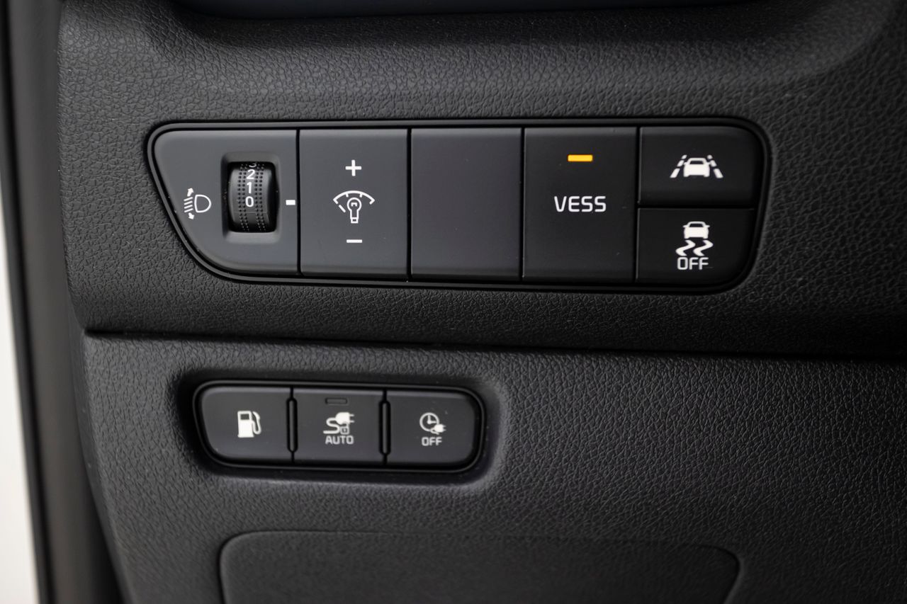 Kia Niro CONCEPT PLUG-IN HYBRID 1.6 141 cv AT6 E6D  - Foto 10
