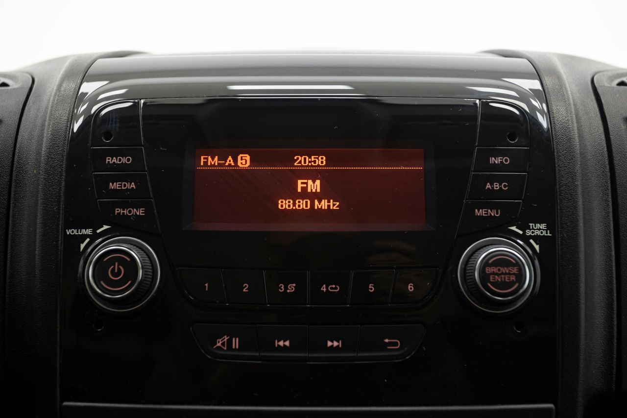 Citroën Jumper 2.2 BLUEHDI 120 S&S 30L 1H1  - Foto 6