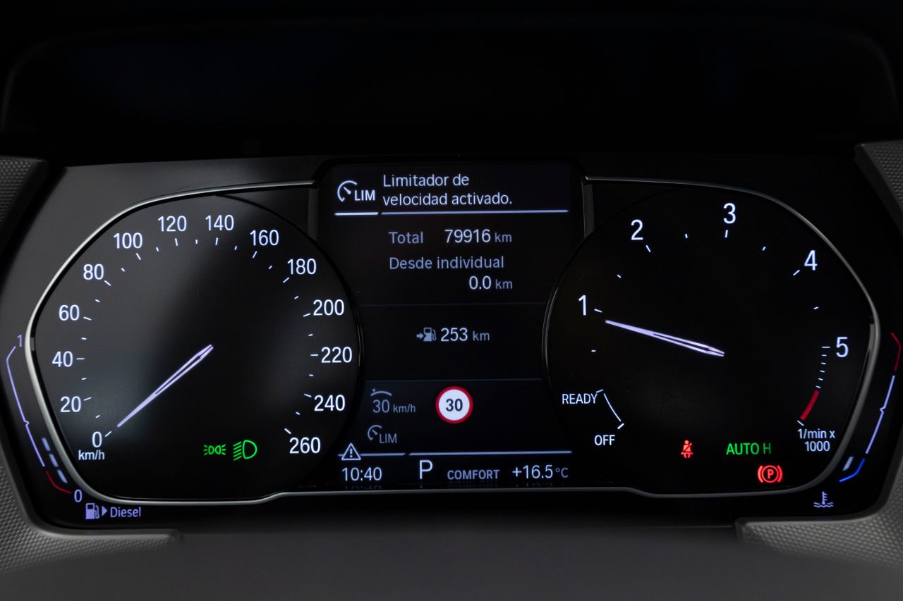 BMW Serie 1 LIM. 116D 1.5 115 cv AT7 E6D  - Foto 34