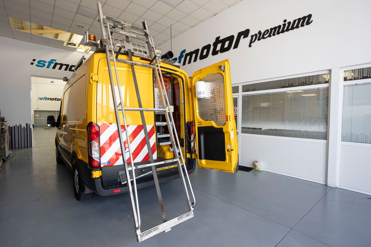 Ford Transit 350M 2.0TD 130PK 96KW M6 TREND 4D  - Foto 3