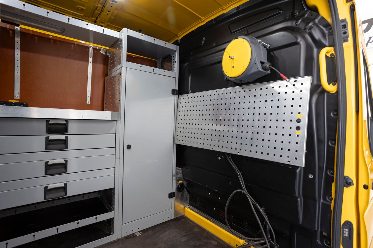 Ford Transit 350M 2.0TD 130PK 96KW M6 TREND 4D  - Foto 10