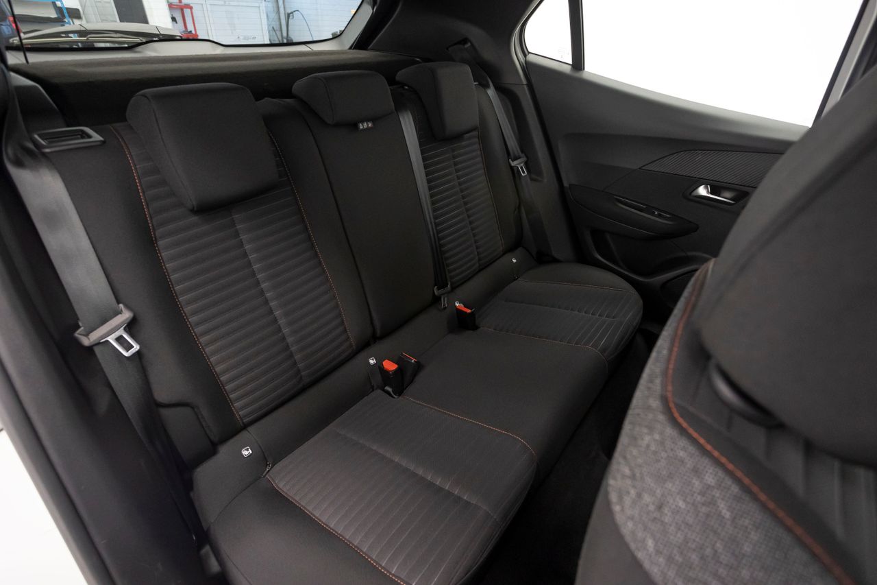 Peugeot 2008 ACTIVE 1.5 HDI 110 cv MT6 E6D  - Foto 11