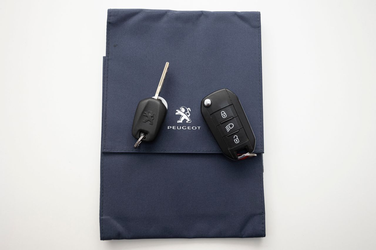 Peugeot 2008 ACTIVE 1.5 HDI 110 cv MT6 E6D  - Foto 39