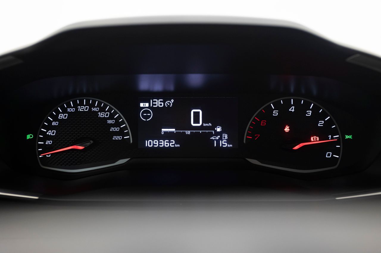 Peugeot 2008 ACTIVE 1.5 HDI 110 cv MT6 E6D  - Foto 32